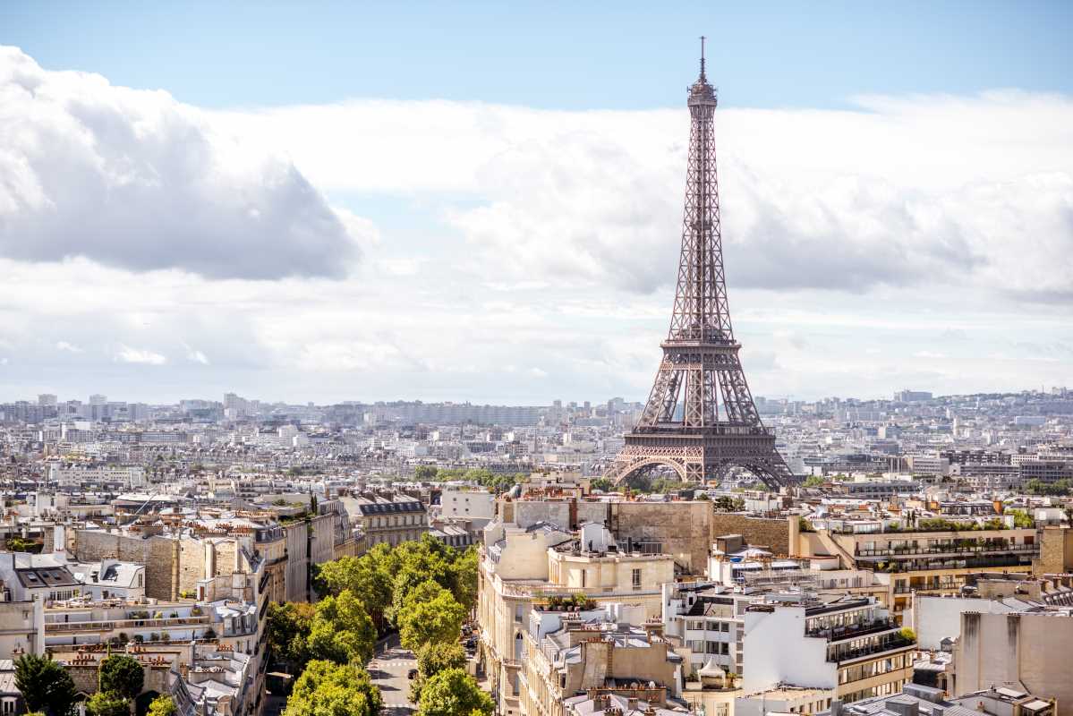 How to Spend 48 Hours in Iconic Cities Like Tokyo and Paris