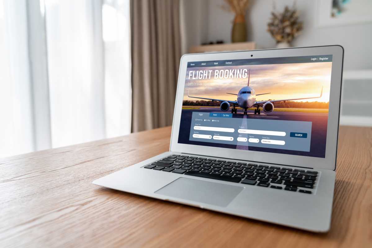 How to Score Last-Minute Travel Deals Like a Pro
