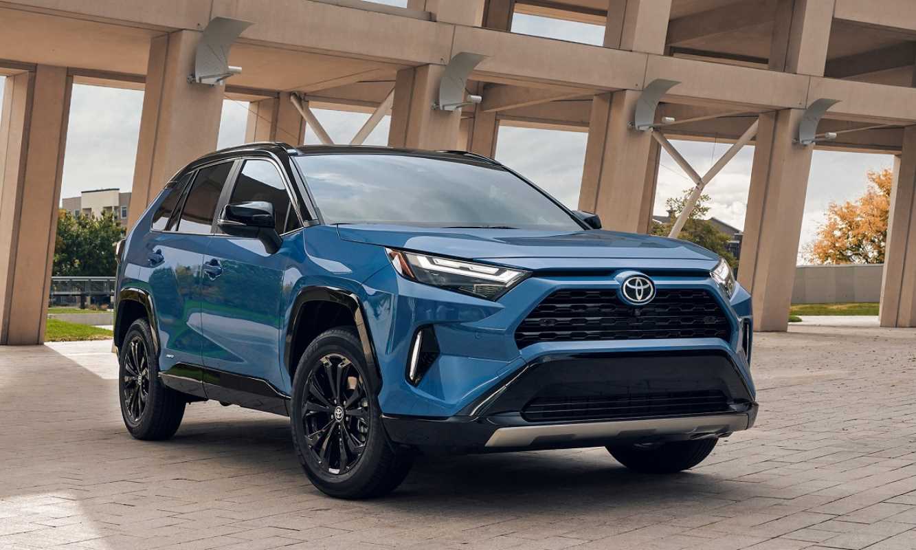 Top 7 Must-Drive Road Trip Cars Tested and Reviewed